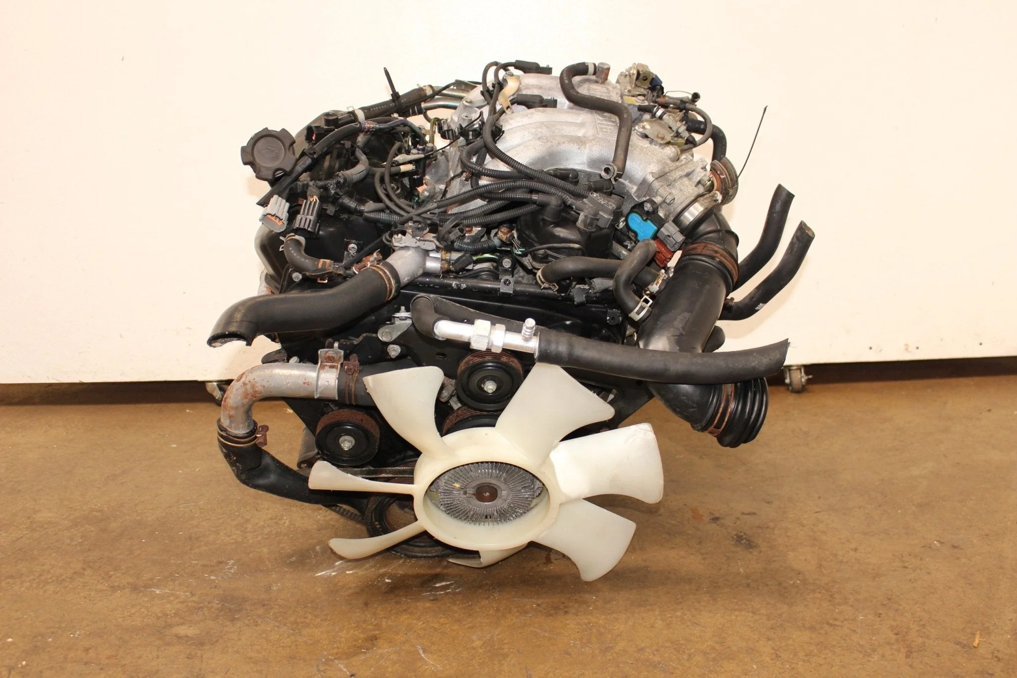 1996-2000 Nissan Pathfinder JDM Engine 3.3L V6 VG33 - Image 3
