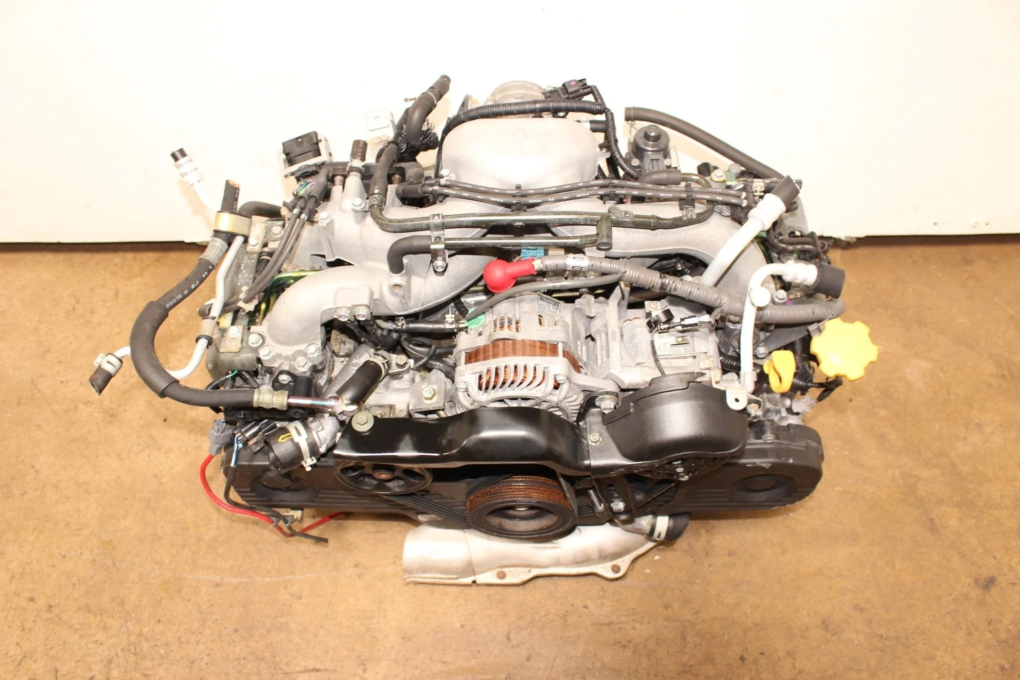 2000-2005 Subaru Legacy JDM Engine 2.5L SOHC EJ25 - Image 2
