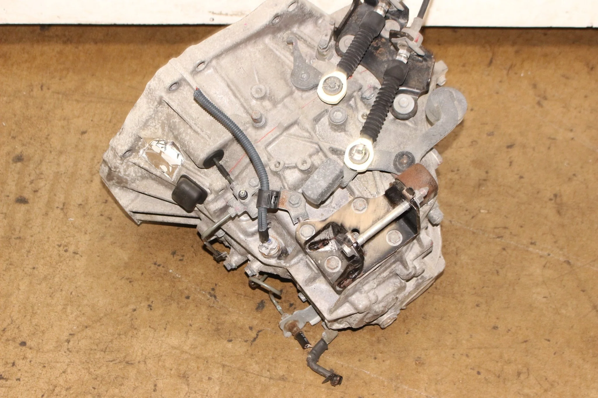 2017-2018 Toyota Corolla iM 6 Speed Manual Transmission JDM 2ZR - Image 3