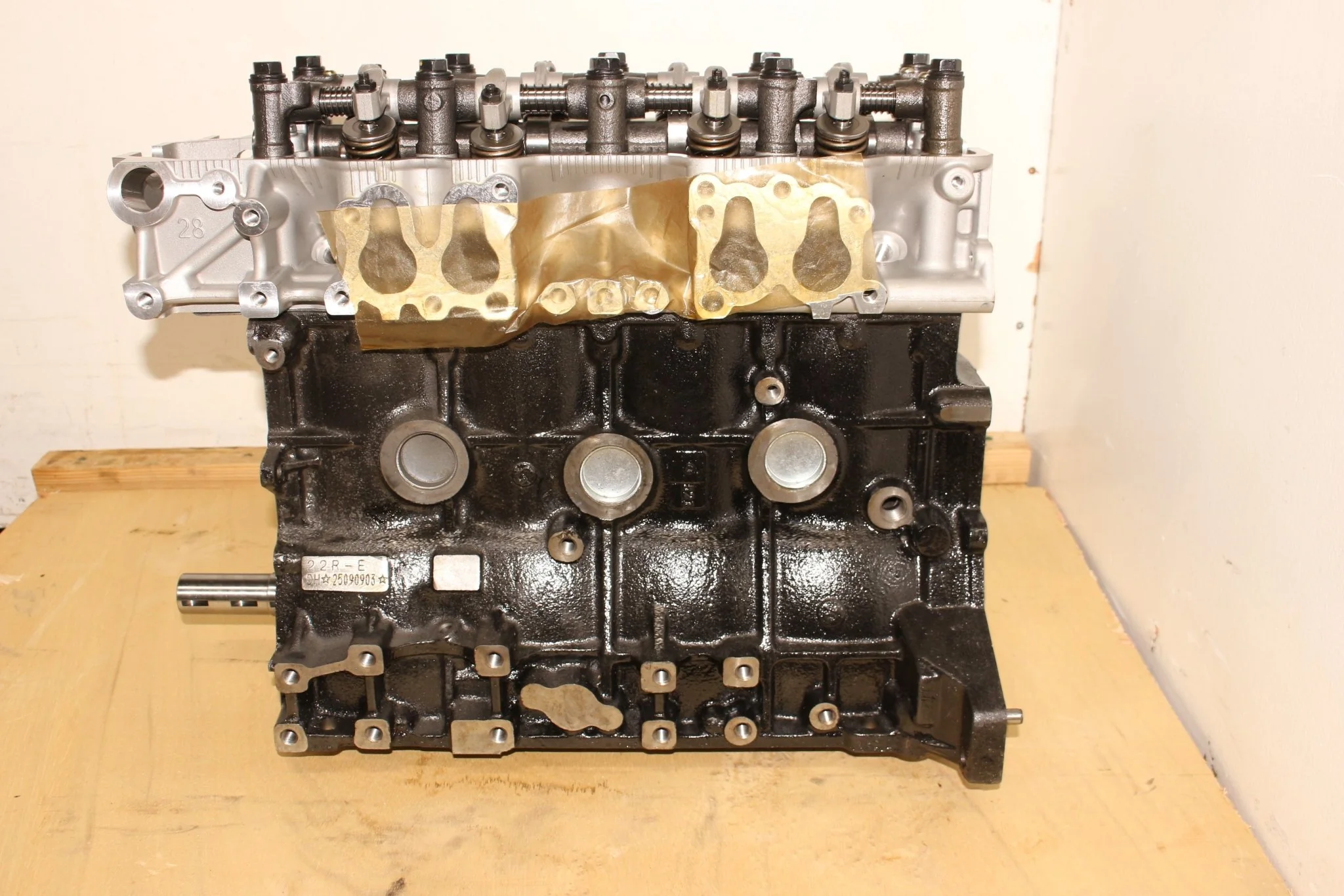 Remanufactured 1984 1995 Toyota 4Runner 2.4L Engine 22R-E 4-Cylinder Motor - Image 4